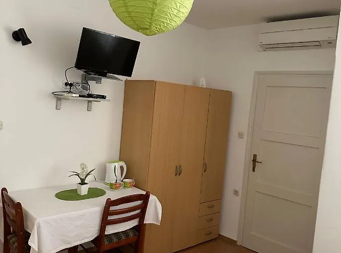 Gostinjska kuća Longa *