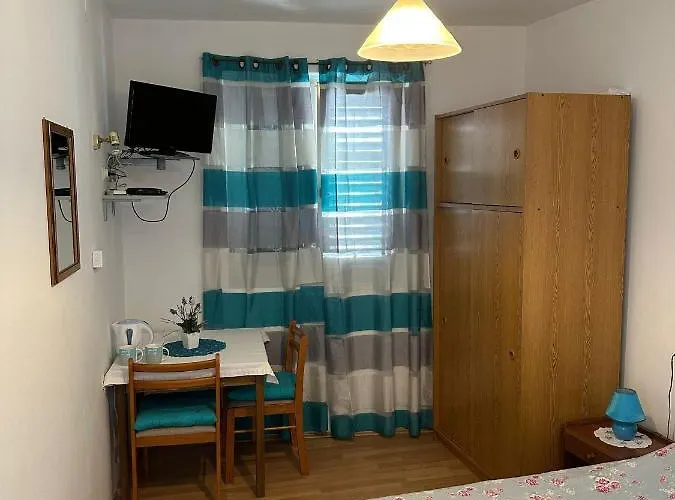 Gostinjska kuća Longa *